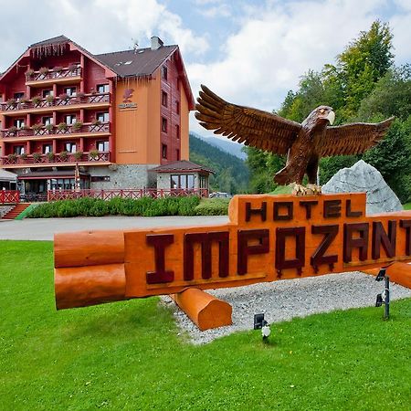 Hotel Impozant Valča Extérieur photo